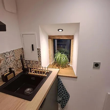 La Petite Porte Du Bonheur Appartement *